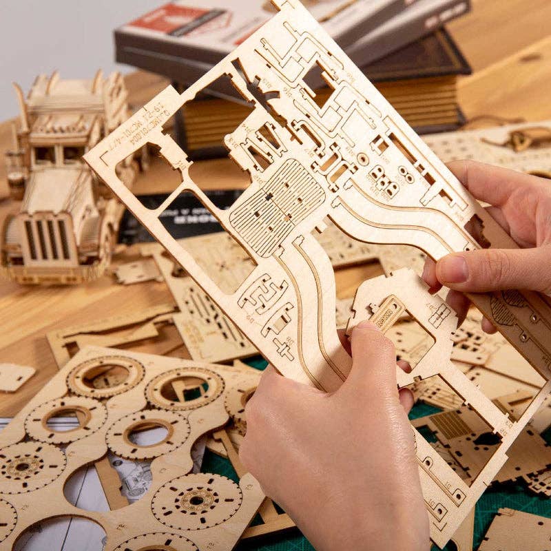 3D Laser Cut Wooden Puzzle: Grand Prix Car